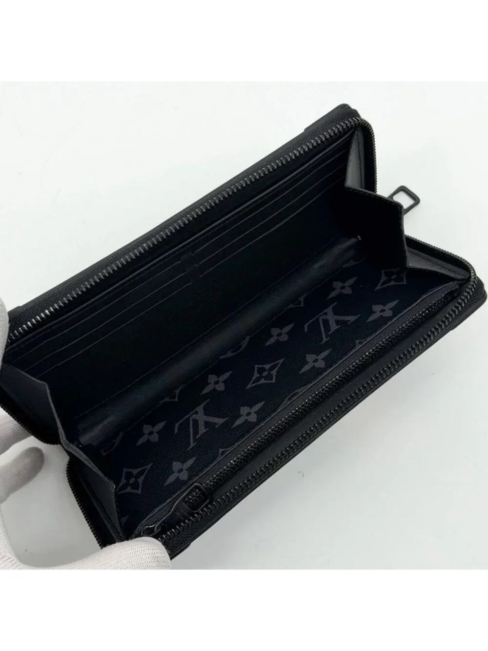 Louis Vuitton Zippy Wallet Trunk Eclipse Horizontal
